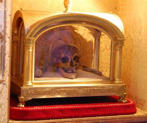 Divine Visions and Revelations: Spiritual Encounters with the Relics of the Death Saint